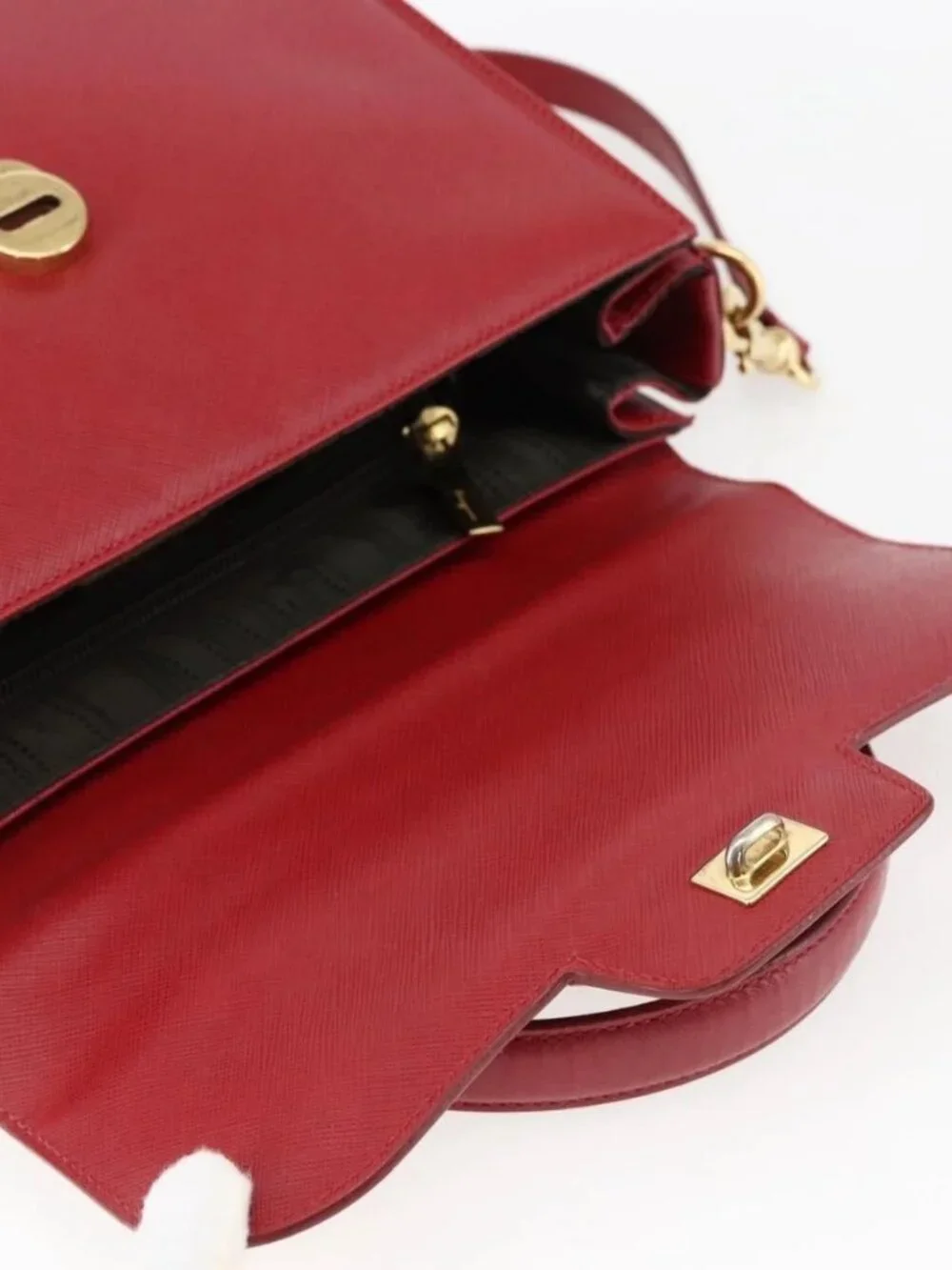 Salvatore Ferragamo Gancini Hand Bag Leather 2way Red Gold Auth 171837